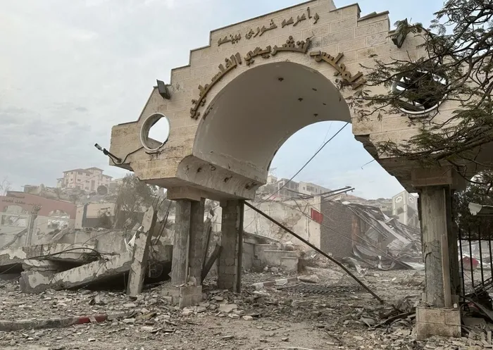 gazzenin-yuzde-80i-yok-oldu-geriye-molozlar-ve-kirik-camlar-kaldi-abd-gazetesi-yazdi-800-bin-kisinin-donecek-b-1703924032197.jpeg Gazze’nin yüzde 80’i yok oldu: Geriye molozlar ve kırık camlar kaldı! ABD gazetesi yazdı: 800 bin kişinin dönecek bir evi yok-7