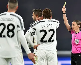 Tarihi gece! Erkeklerin liginde düdük çalan ilk hakem