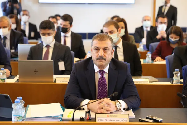 son-dakika-merkez-bankasi-baskani-sahap-kavcioglu-bu-hafta-aciklanacak-rezerv-rakamimiz-1235-milyar-dolara-yukseldi-1633958154592.jpg SON DAKİKA: Merkez Bankası Başkanı Şahap Kavcıoğlu: Bu hafta açıklanacak rezerv rakamımız 123,5 milyar dolara yükseldi-7
