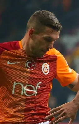 Lukas Podolski Vissel Kobe'yle anlaştı