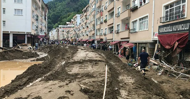 Son dakika: Bakan Albayrak'tan Giresun'da hayatını kaybedenlere başsağlığı mesajı