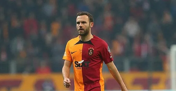 Galatasaray’da 20 futbolcuyu ilk şampiyonluk heyecanı sardı