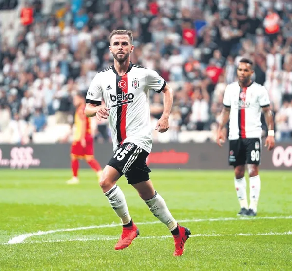 besiktasli-michy-batshuayi-hedefini-acikladi-sampiyonluk-istiyorum-1633738446645.jpeg Beşiktaşlı Michy Batshuayi hedefini açıkladı: Şampiyonluk istiyorum-5