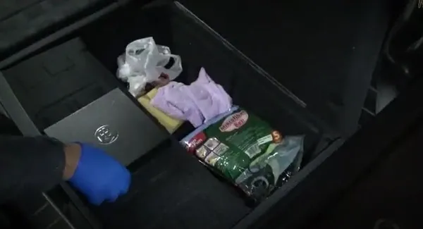 tskdaki-mahrem-yapilanmaya-darbe-eskisehirde-dugmeye-basildi-gorevdeki-binbasi-enselendi-1667397324502.jpeg TSK'daki mahrem yapılanmaya darbe! Eskişehir'de düğmeye basıldı! Görevdeki binbaşı enselendi-2