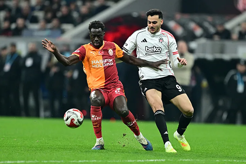 Spor yazarları Beşiktaş - Galatasaray derbisini değerlendirdi! "İnanılmaz acemi" - 32