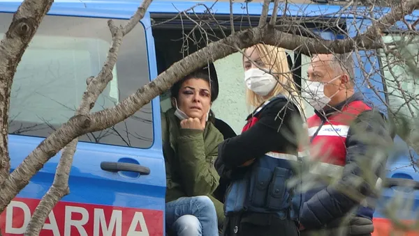 Antalya'da işkenceci kocasını öldüren Melek İpek'in cezaevine giderken ilk sözleri bakın ne oldu-2