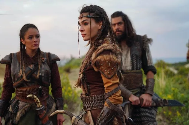 Destan 1. bölüm canlı izle! ATV - Destan dizisi ilk bölüm izle linki! Destan ile dağ savaşçısı Akkız geliyor…