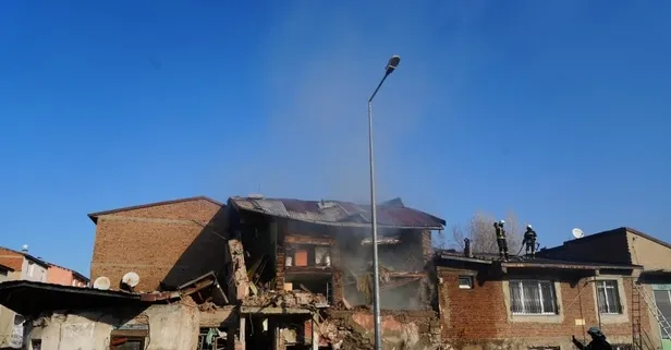 Erzurum'da 2 katlı evde patlama meydana geldi: 1 yaralı
