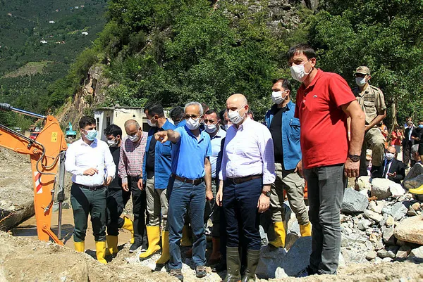 ulastirma-ve-altyapi-bakani-adil-karaismailoglu-giresunda-canla-basla-calisiyoruz-1598457731299.jpg Ulaştırma ve Altyapı Bakanı Adil Karaismailoğlu, Giresun'da: Canla başla çalışıyoruz-3