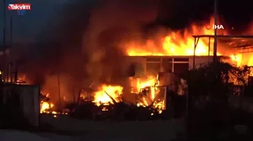 Samsun'da meyve deposu alevlere teslim oldu