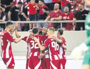 Olympiakos 3 golle güldü