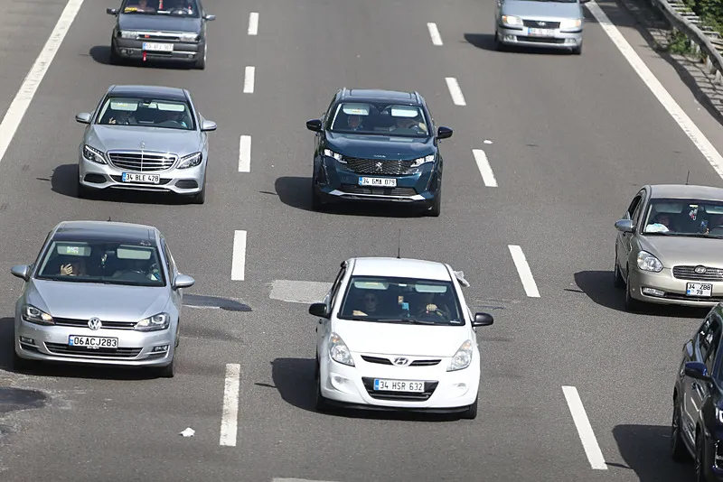 Akın akın gidiyorlar! Kurban Bayramı trafiği böyle görüntülendi | HARİTALI YOL DURUMU - 22
