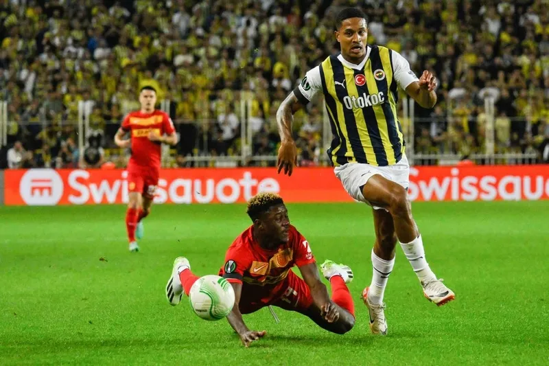 fenerbahceden-bir-rekor-satis-daha-cizme-devine-gidiyor-1710319400414.jpeg
