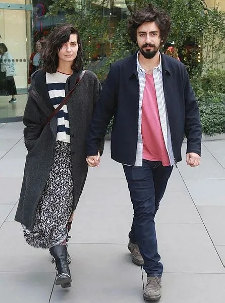 tuba-buyukustun-umut-evirgen-ayriliginda-ikinci-perde-ece-yosmaoglu-1592681581497.jpeg Tuba Büyüküstün-Umut Evirgen ayrılığında ikinci perde! Ece Yosmaoğlu...-1