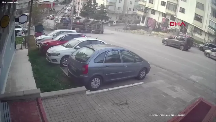 Ankara’da çimento tankeri böyle devrildi