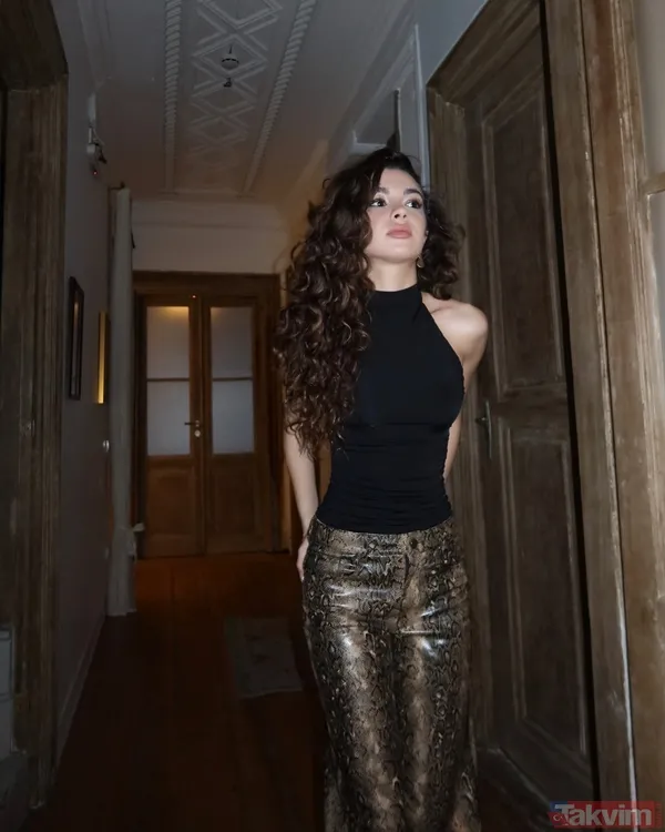 Bir Gece Masalı’nın Canfeza’sı Su Burcu Yazgı Coşkun güzelliğini meğer annesinden almış! O da kızı gibi popüler... - 6