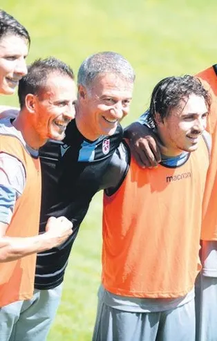 Trabzonspor'da Galatasaray derbisi öncesi büyük moral