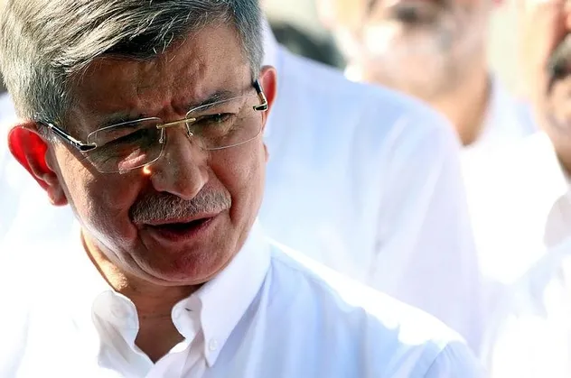 "Suriye politikamızın mimarı" Ahmet Davutoğlu ortağı CHP'nin ırkçı söylemlerine karşı sessiz mi kalacak?
