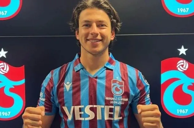 Trabzonspor'un genç ismi Enis Destan Polonya yolunda