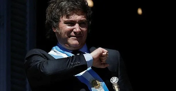 Arjantin’in ‘Deli’si Javier Milei balkonda! Yahudisever seks koçu yeminini etti: Merkez Bankası için cenaze töreni