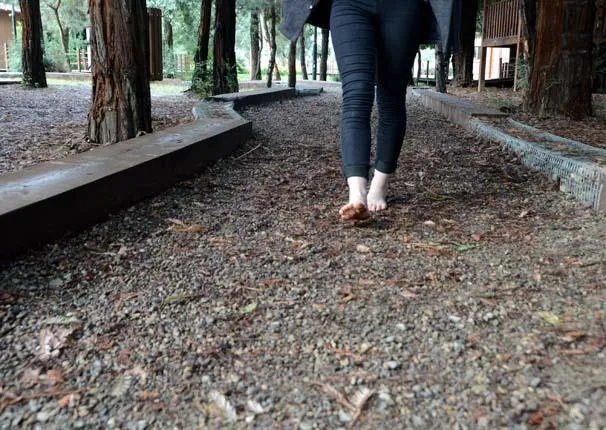 Bu yolda sadece yalın ayak yürünüyor-4