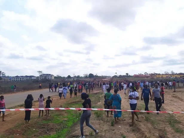 Son dakika: "Nijerya'ya meteor düştü" iddiası sosyal medyayı sallıyor! Nijerya'ya meteor mu düştü? İşte işin gerçeği-2