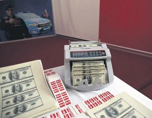 istanbulda-yasayan-81-yasindaki-veteriner-teknisyeni-ahmet-hamza-omrunu-adadigi-tahnit-sanatini-1636842448595.jpeg 81 yaşındaki Ahmet amca o sanatı yıllardır sürdüyor (Yaşam haberleri)-3