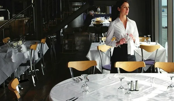 Meclis komisyonundan da geçti: Kafe ve lokanta çalışanlarına 3000 TL-4