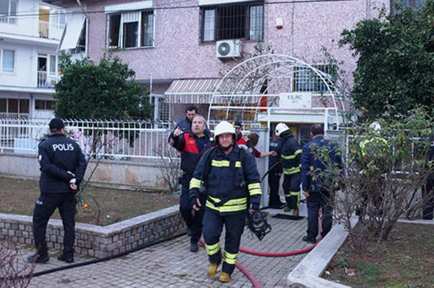 Aydın'da kızlar pansiyonu ateşe verdi