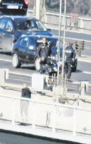 Köprü intiharı!