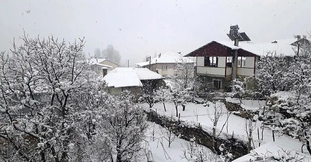 Antalya'nın yüksek kesimlerine kar yağdı