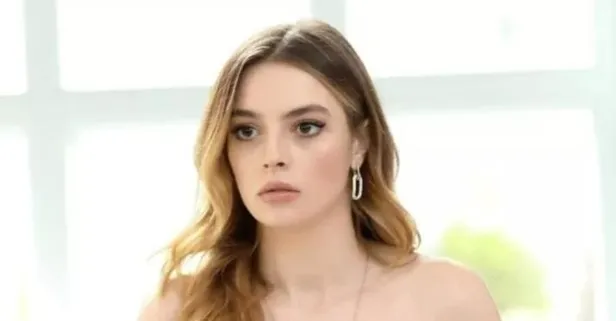 Melis Sezen ile Atilla Bingöl aşkına Londra şahit oldu! Güzel oyuncu Melis Sezen Londra'da aşkına böyle poz verdi...