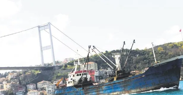 Boğazlardan gemi geçişinde zamlı tarife başlıyor! Bakan Uraloğlu: Geçiş ücreti 4,42 dolar olarak uygulanacak