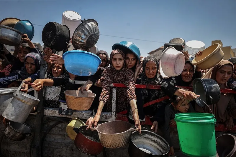 baskan-erdogan-yilin-kareleri-oylamasina-katildi-iste-sectigi-kareler-1770366933767.jpeg Başkan Erdoğan "Yılın Kareleri" oylamasına katıldı: İşte seçtiği kareler-3