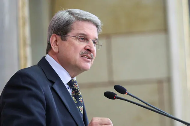 Emekli amirallerin skandal bildirisine İYİ Partili Aytun Çıray'dan destek! "İmzamı atıyorum"