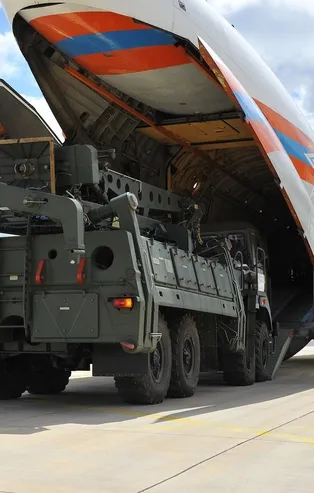 Son dakika: Bakanlık paylaştı: İşte S-400 sisteminin teslimatından ilk görüntüler