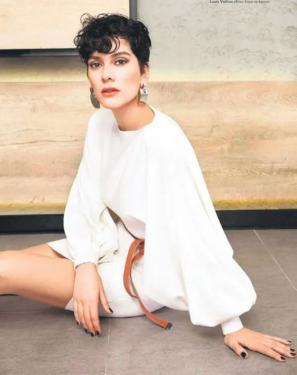 unlulerden-israilin-gazzedeki-hastane-saldirisina-tepki-insanligin-bittigi-noktadayiz-1697668410319.jpeg Ünlülerden İsrail'in Gazze'deki hastane saldırısına tepki: İnsanlığın bittiği noktadayız!-5