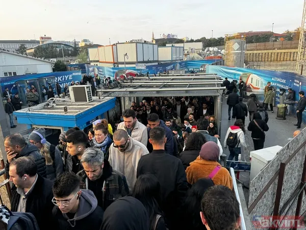 İstanbul'da yine metrobüs çilesi! Duraklarda kuyruk oluştu - 7
