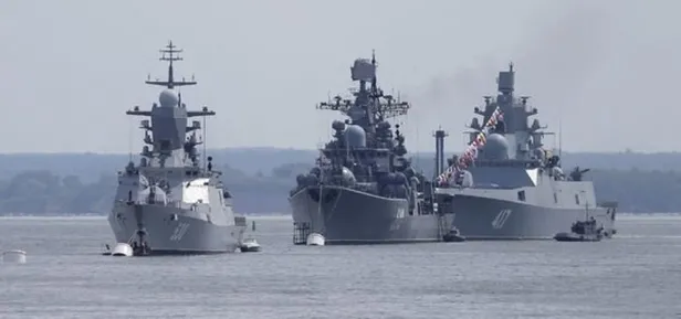 batan-rus-kruvazoru-moskva-hangi-fuzeyle-nasil-vuruldu-neptun-fuzesi-nedir-hangi-ulkenin-neptun-fuzesi-ozellik-1650007336961.jpg Neptün füzesi nedir, hangi ülkenin? 🚀Batan Rus Kruvazörü Moskva hangi füzeyle, nasıl vuruldu? Neptün füzesi özelliklerinin tamamı!-3