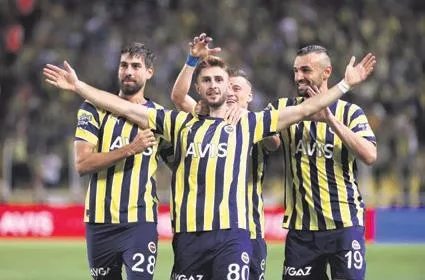 mert-gunokun-fenerbahce-derbisinde-forma-giymesi-daha-yakin-spor-haberleri-1663633094514.jpeg