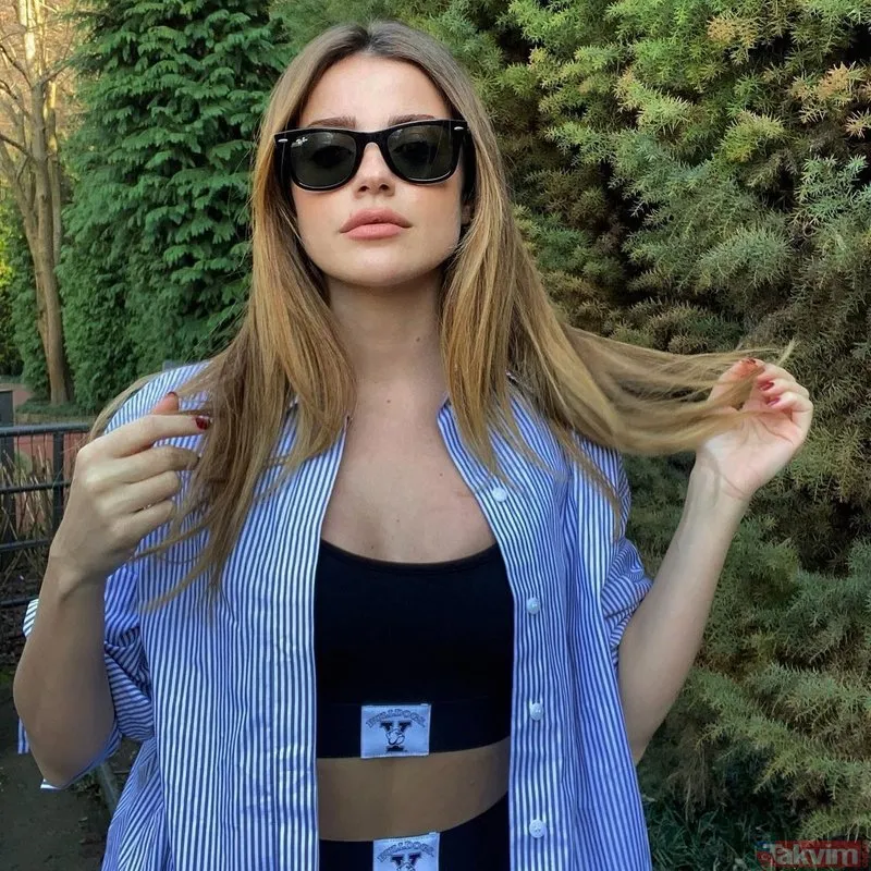 Seda Sayan’ın müstakbel gelini Ezgi Eyüboğlu havuz pozlarını paylaştı
