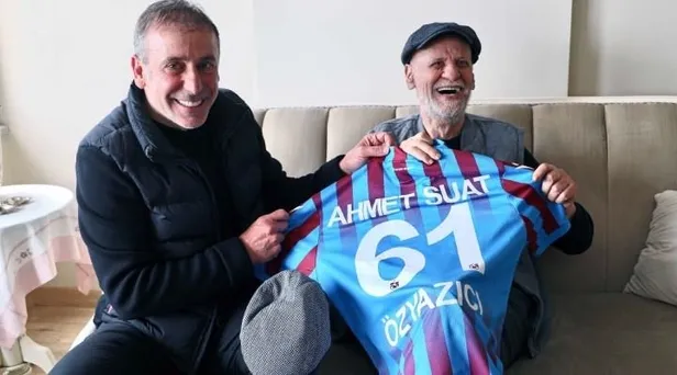 anadolu-ihtilalini-yapan-trabzonsporun-ve-turk-futbolunun-efsane-ismi-ahmet-suat-ozyazici-hayatini-kaybetti-1676766790547.jpeg ‘Anadolu İhtilali’ni yapan Trabzonspor’un ve Türk futbolunun efsane ismi Ahmet Suat Özyazıcı hayatını kaybetti-2