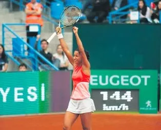 Çağla tarih yazdı