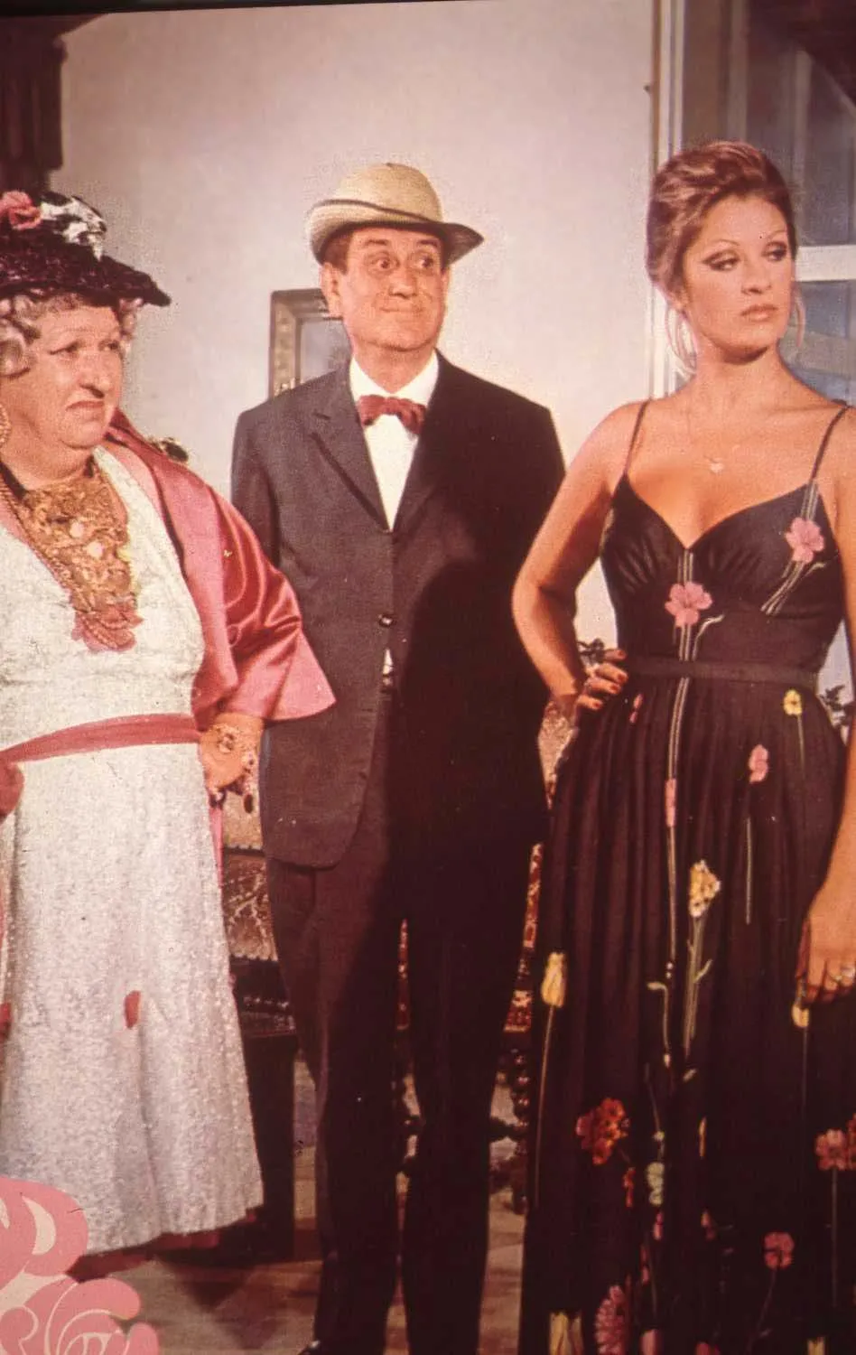 Maziden vahşi bir şıklık! Leoparlı Gülşen Bubikoğlu’nun son hali de alev alev yaktı - 1