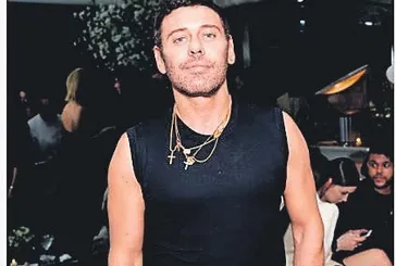 Ben Escobar mıyım?