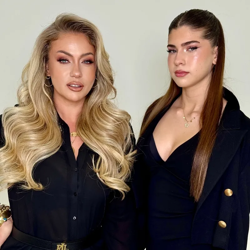 yeliz-yesilmenin-kizi-asya-buyudu-iste-yeni-imaji-ve-pozu-1774084531133.jpg Yeliz Yeşilmen'in kızı Asya büyüdü! İşte yeni imajı ve pozu-3