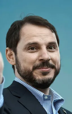 Bakan Albayrak'tan 23 Nisan mesajı