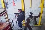 Beyoğlu'nda polise bıçakla saldıran zanlının annesi konuştu! Kan donduran sözler: "Benimle ölümü deneyimlemek istiyordu"