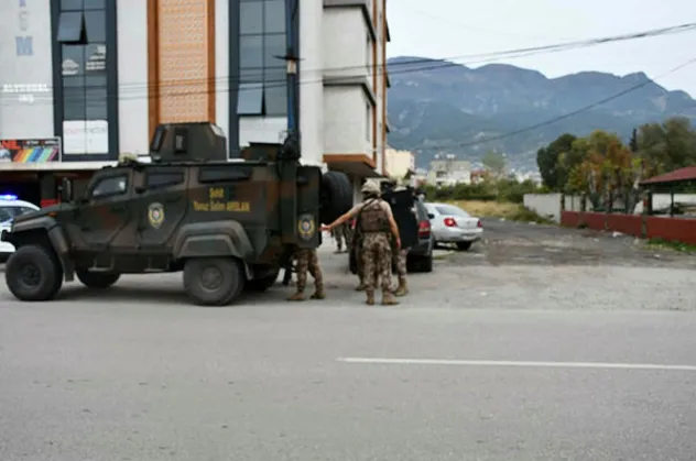 Hatay'da Özel Harekatı harekete geçiren olay! Barışmak için çağırdığı yengesini öldürdü 2 akrabasını rehin aldı