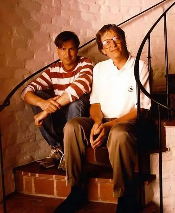 ABD, ordudaki haberleşmeyi sağlamak için interneti buldu: Bill Gates bu sayede 31 yaşında 1 milyar dolar serveti buldu-5